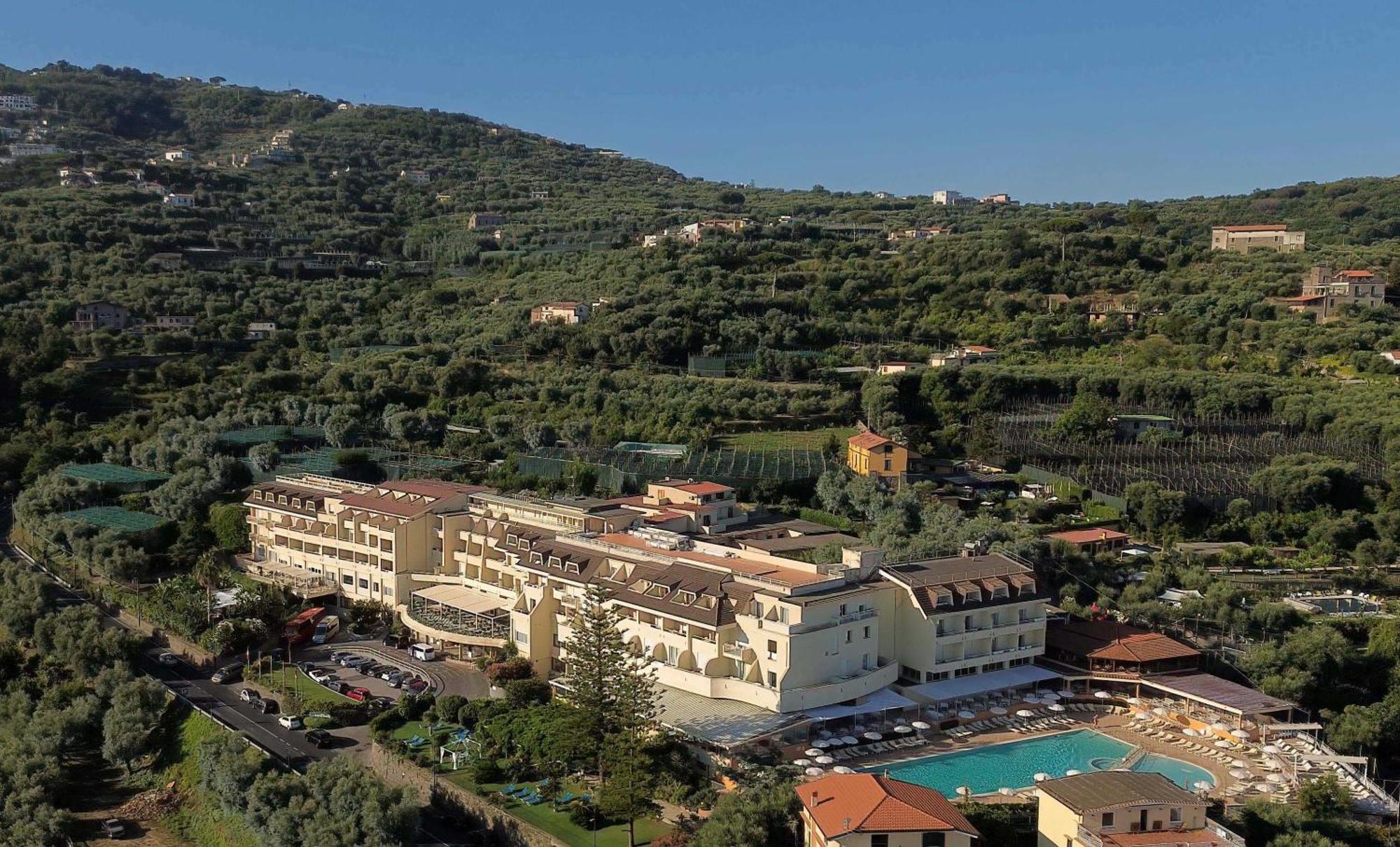 Grand Hotel Vesuvio Сорренто Экстерьер фото